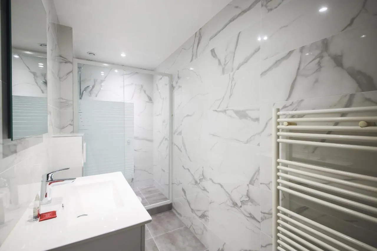 5#Studio 2Pers#Paris 15#Commerce#Ac France